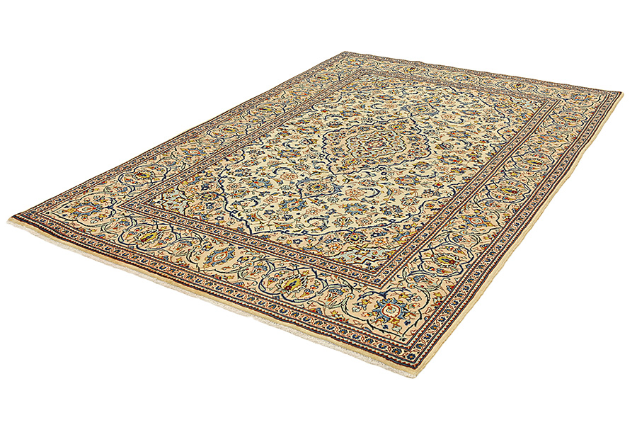 Kashan Tapis Persan 300x196 - Image 2