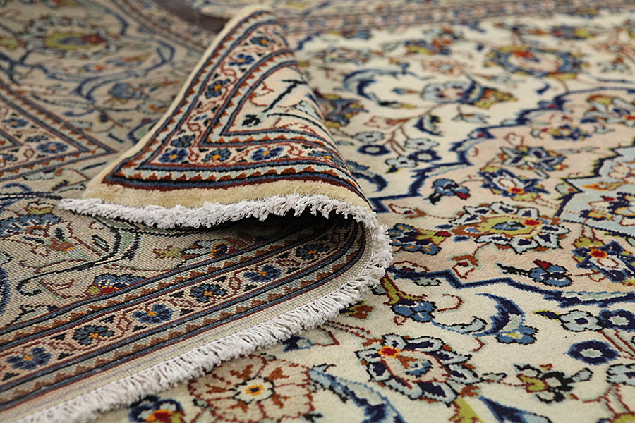 Kashan Tapis Persan 300x196 - Image 4