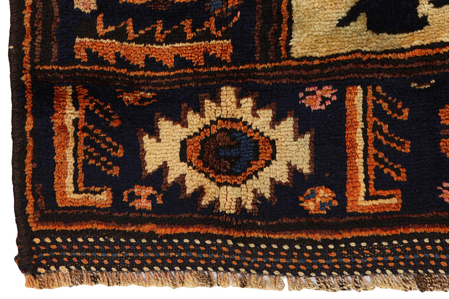 Bakhtiar Tapis Persan 340x127 - Image 3